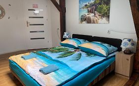 Sea World Apartments Mansarda